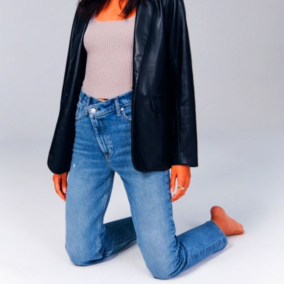 Abercrombie & FitchThe '90s Straight Ultra High Rise Crisscross Jeans 27/4R - Picture 1 of 4
